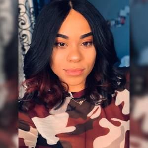 Meet your Posher, Crystal